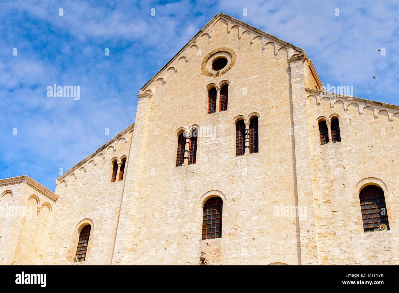 Basilica di San Nicola (Basilique de Saint Nicolas). La basilique est