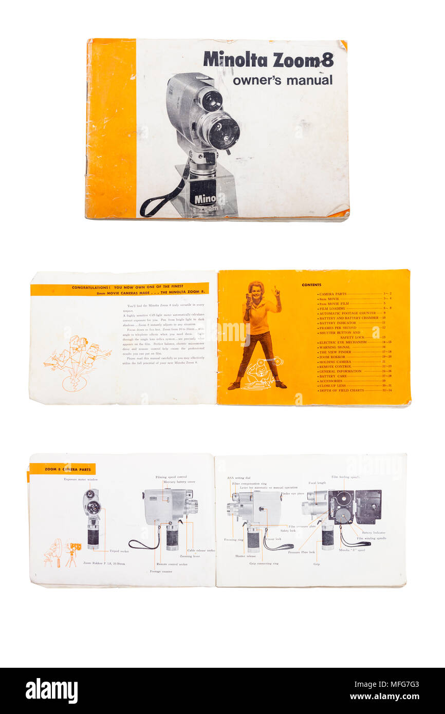 Capot avant et des exemples de pages du manuel de l'utilisateur pour le Zoom Minolta 8, un Super 8 caméra ciné des années 1960 Banque D'Images