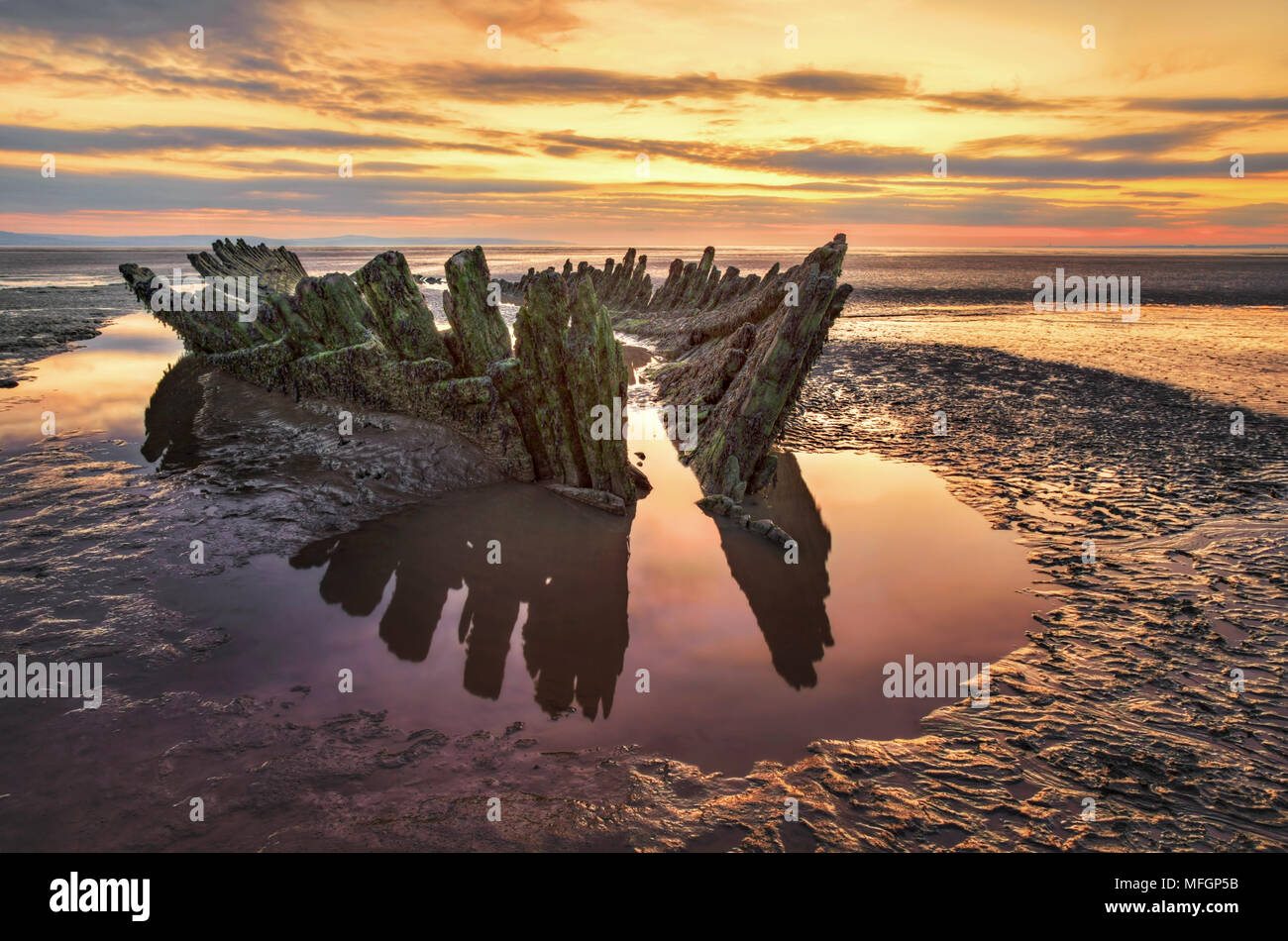 L'épave de Nornen sur Berrow Beach Banque D'Images