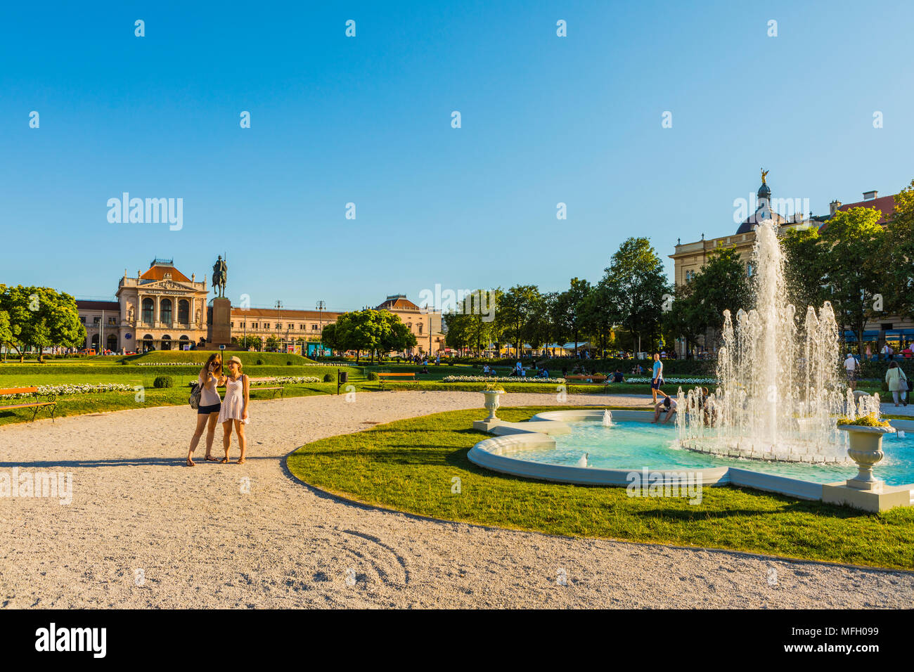 Fontaine de la place du roi Tomislav, Zagreb, Croatie, Europe Banque D'Images