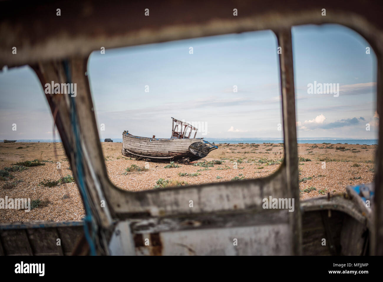 Vieux bateau de pêche sur la plage de dormeur, Kent, Angleterre, Royaume-Uni, Europe Banque D'Images