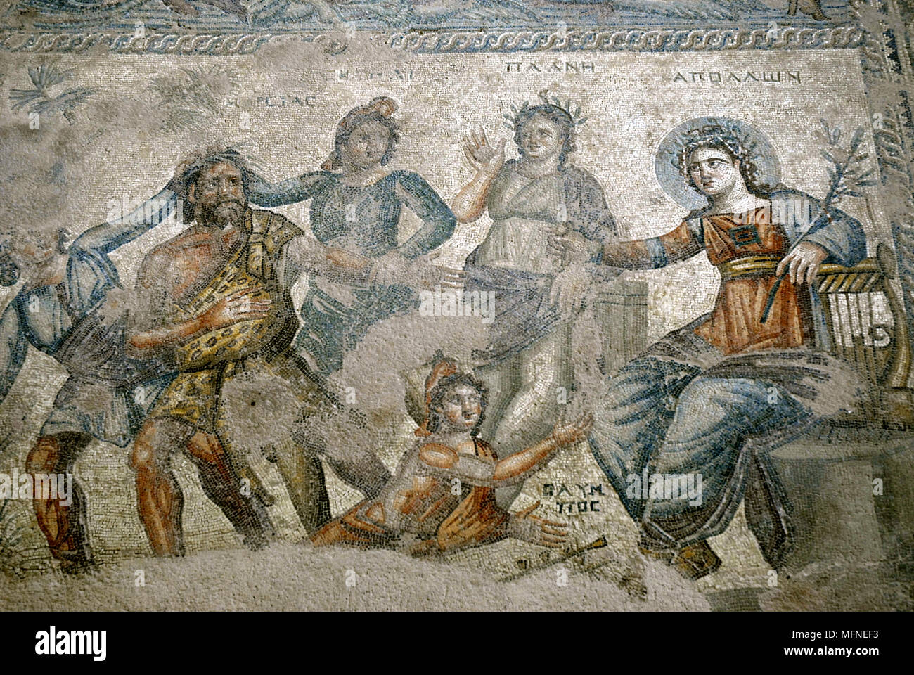 Close-up d'une peinture de dieux grecs sur un mur Ref : CRB247 10007  002 crédit obligatoire : Jeremy Hoare/sem - Allemand Banque D'Images