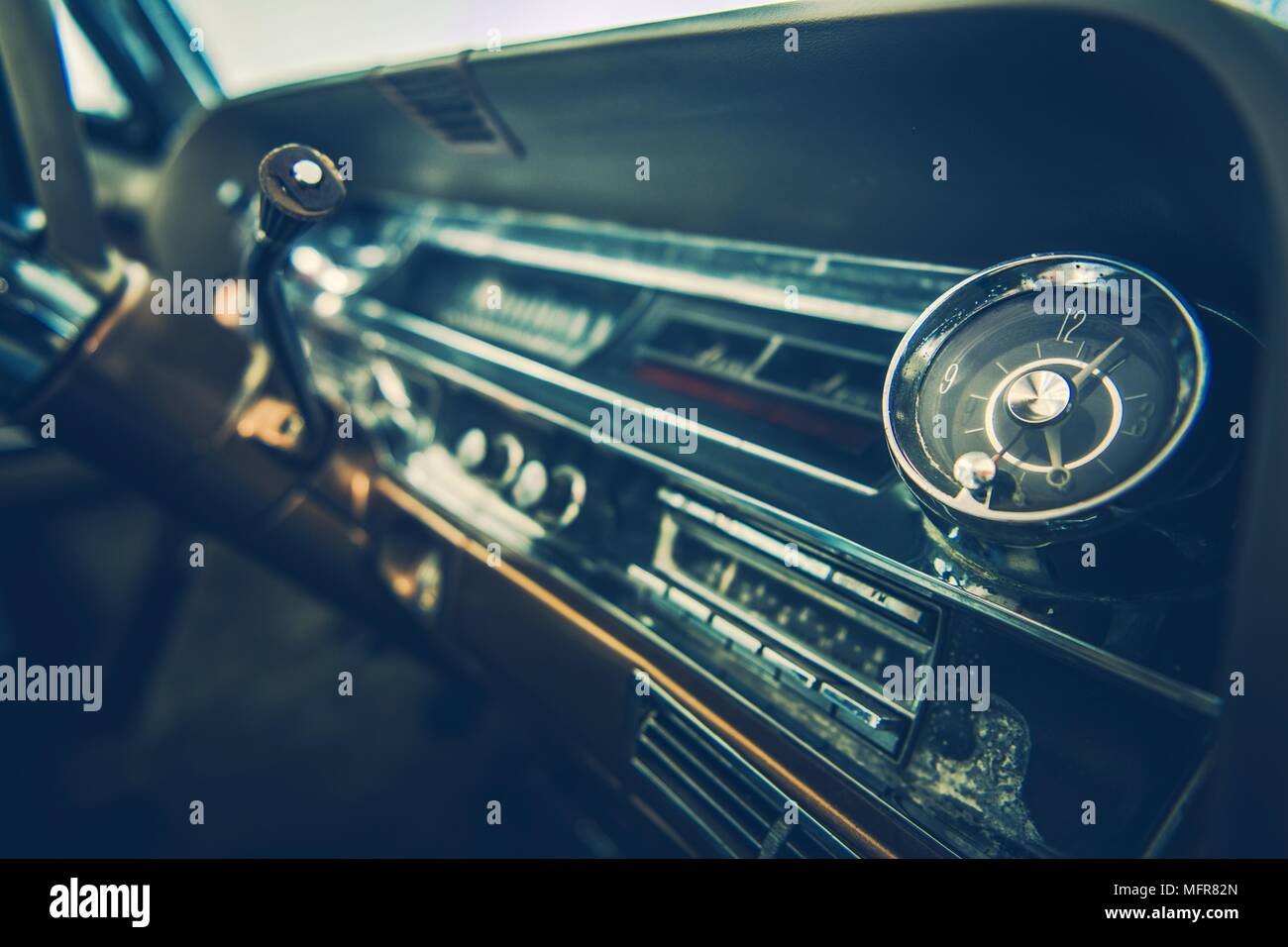 Tableau de bord de voitures anciennes et de l'intérieur. American Classic véhicule. Thème de l'automobile. Banque D'Images