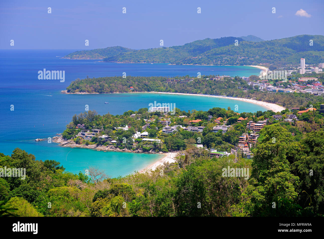 Vue de la plage de Patong et Karon Karon de Viewpoint, Phuket, Thailand Banque D'Images