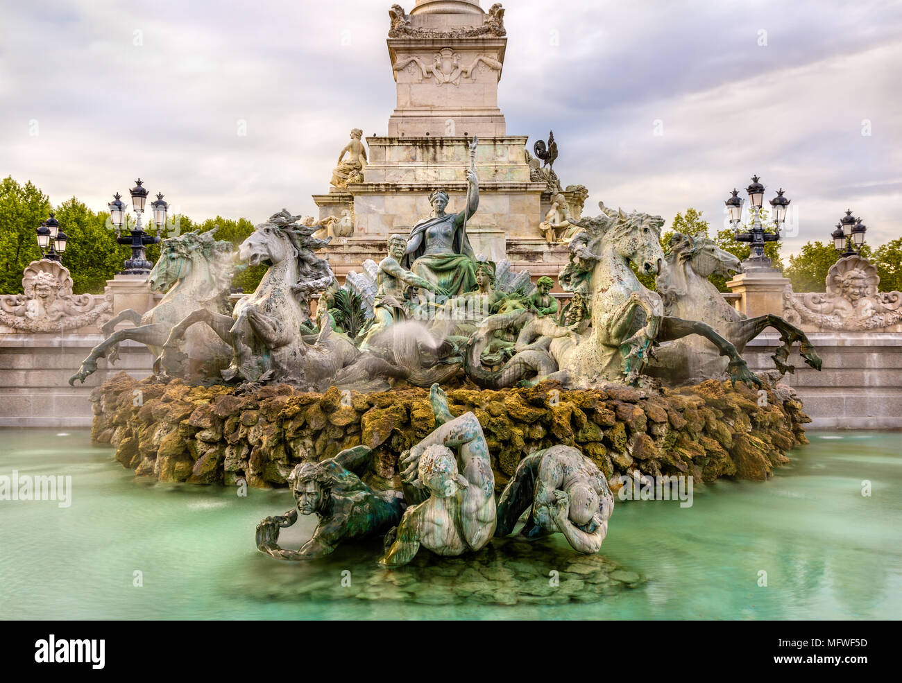 Fontaine au monument Girondins de Bordeaux - France Banque D'Images
