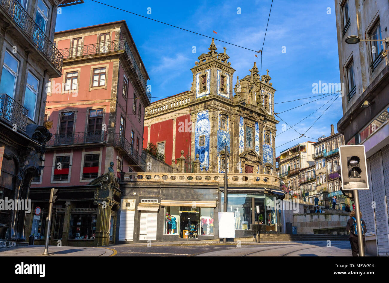 Vue sur l'église de Saint Ildefonse à Porto, Portugal Banque D'Images