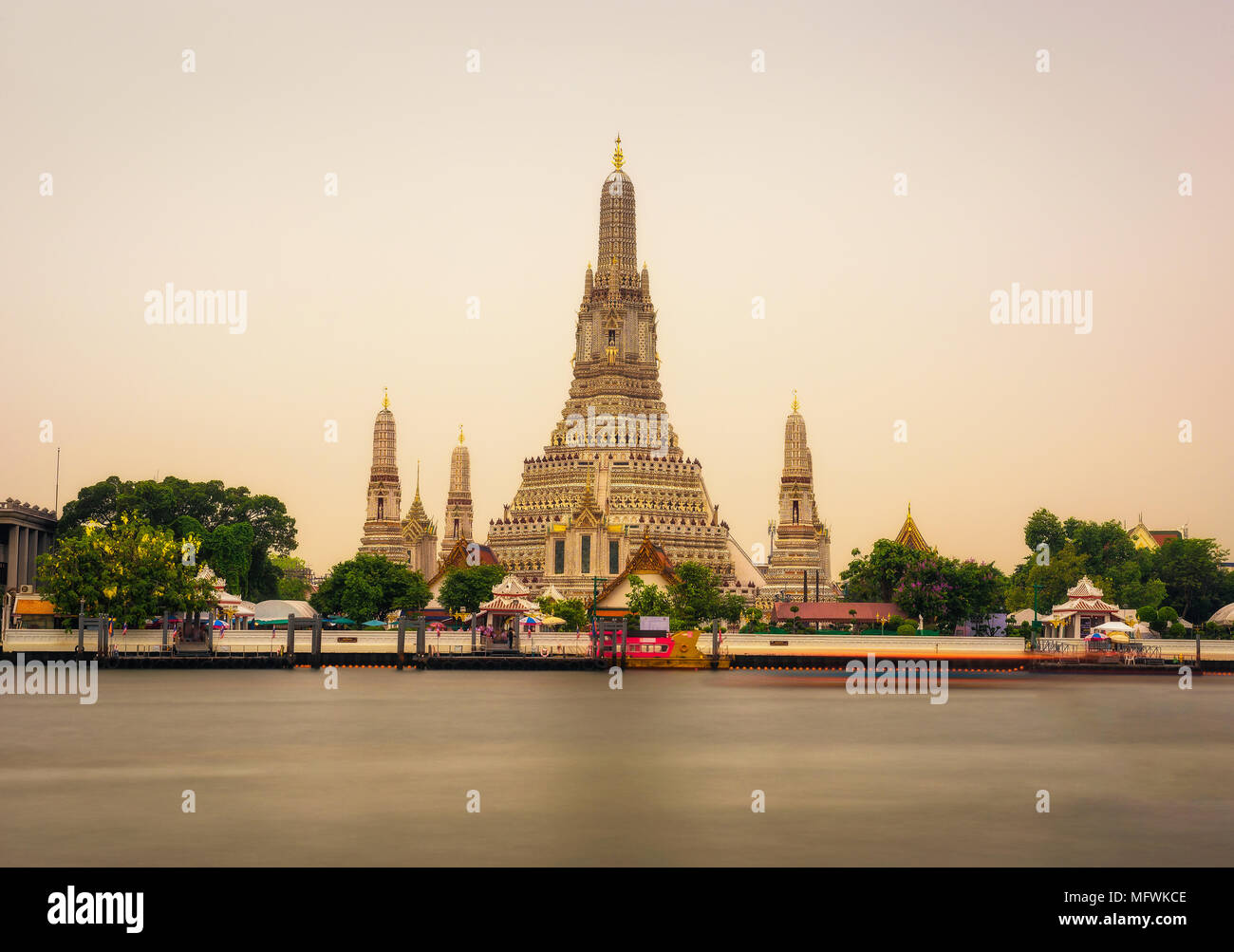 Wat Arun à Bangkok Banque D'Images