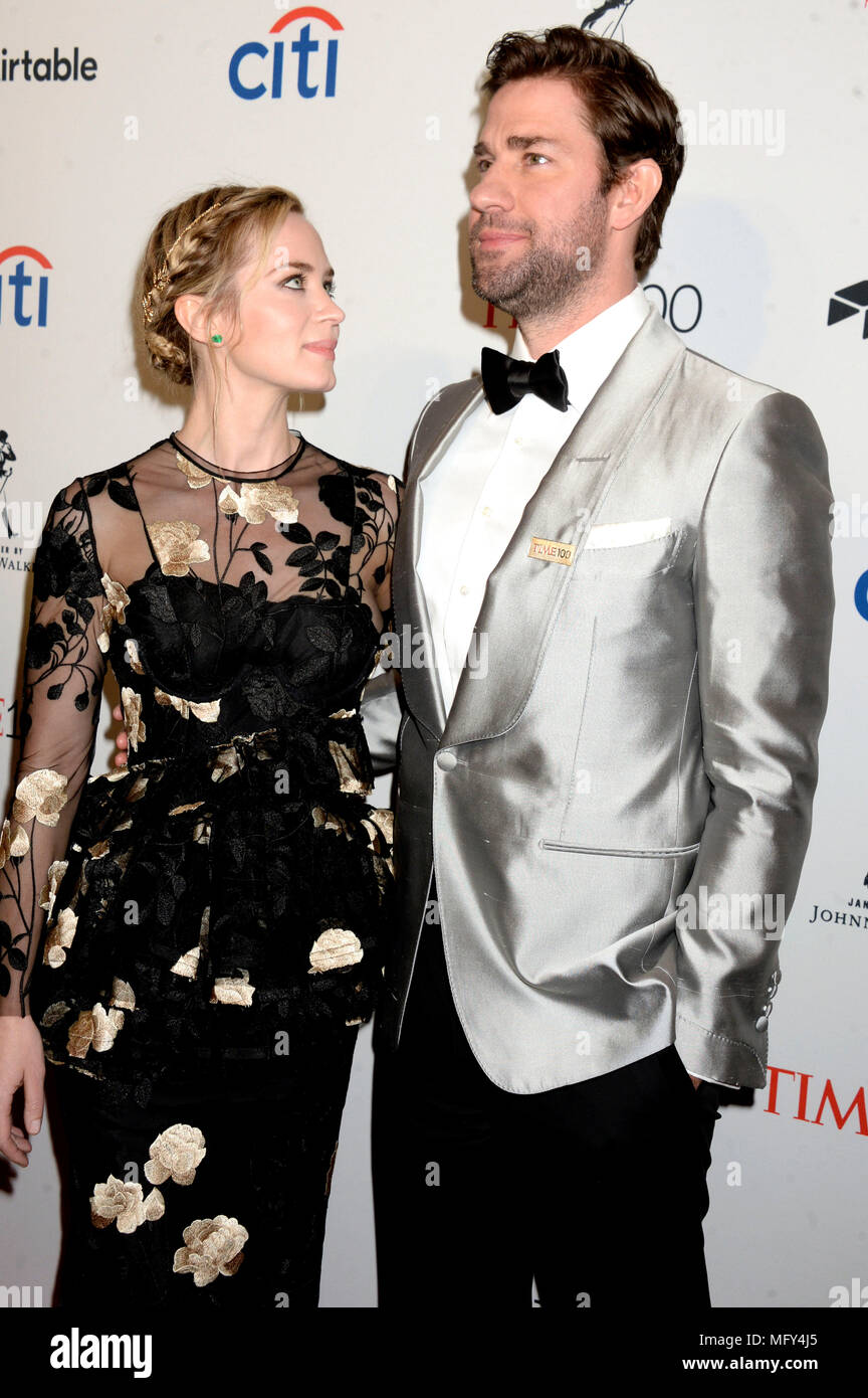 Emily Blunt et son mari John Krasinski participant à la fois au Gala 2018 100 Jazz at Lincoln Center le 24 avril 2018 à New York. Banque D'Images