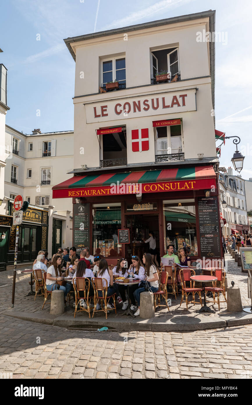 Café à Montmartre, Paris Banque D'Images