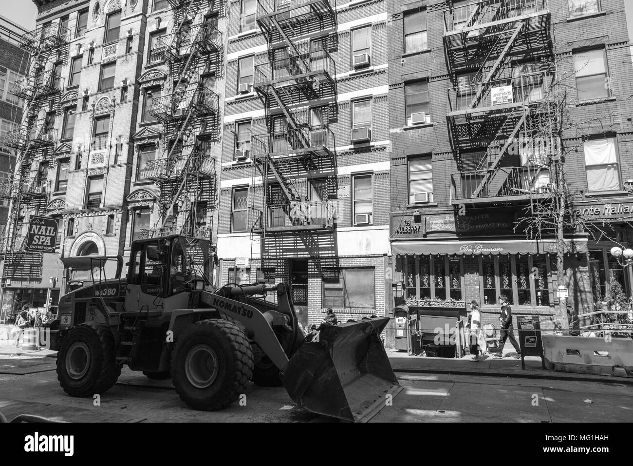 La construction de la rue, Little Italy, New York City Banque D'Images