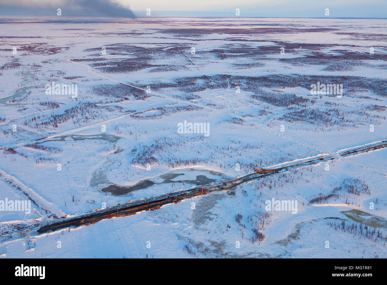 Creuser les tranchées pour les excavatrices de pipeline de gaz de réglage, bird's eye view Banque D'Images