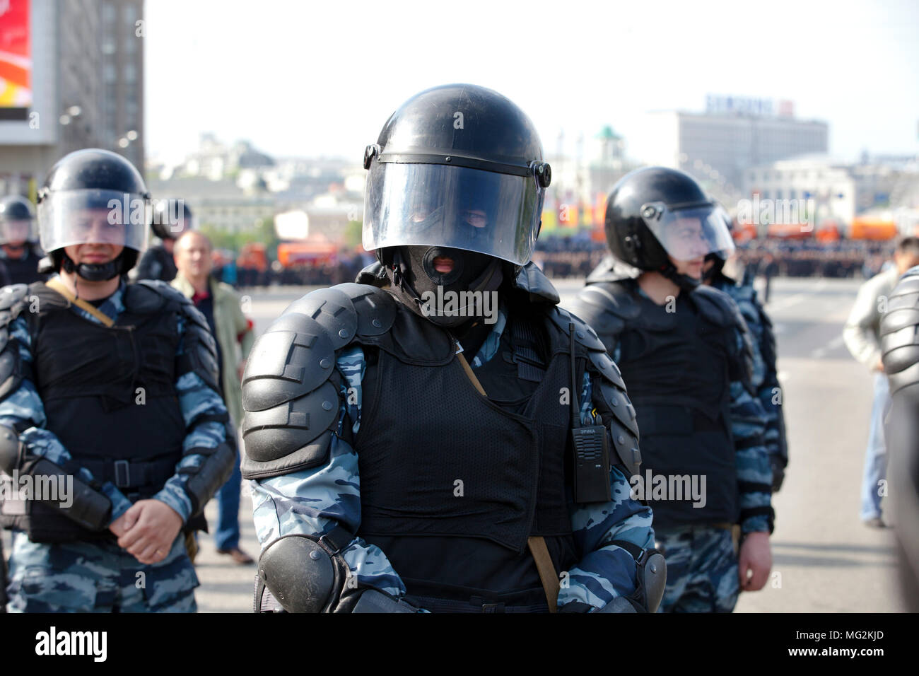 Un cordon de police lors d'un rassemblement de l'opposition dans le centre-ville de Moscou, Russie Banque D'Images