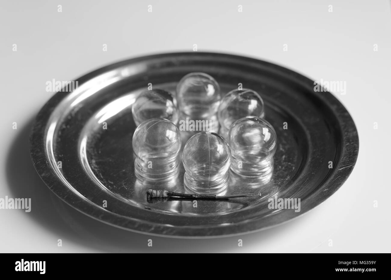 Calice en verre tasse tumbler soins de santé que d'autres traitement naturel Banque D'Images