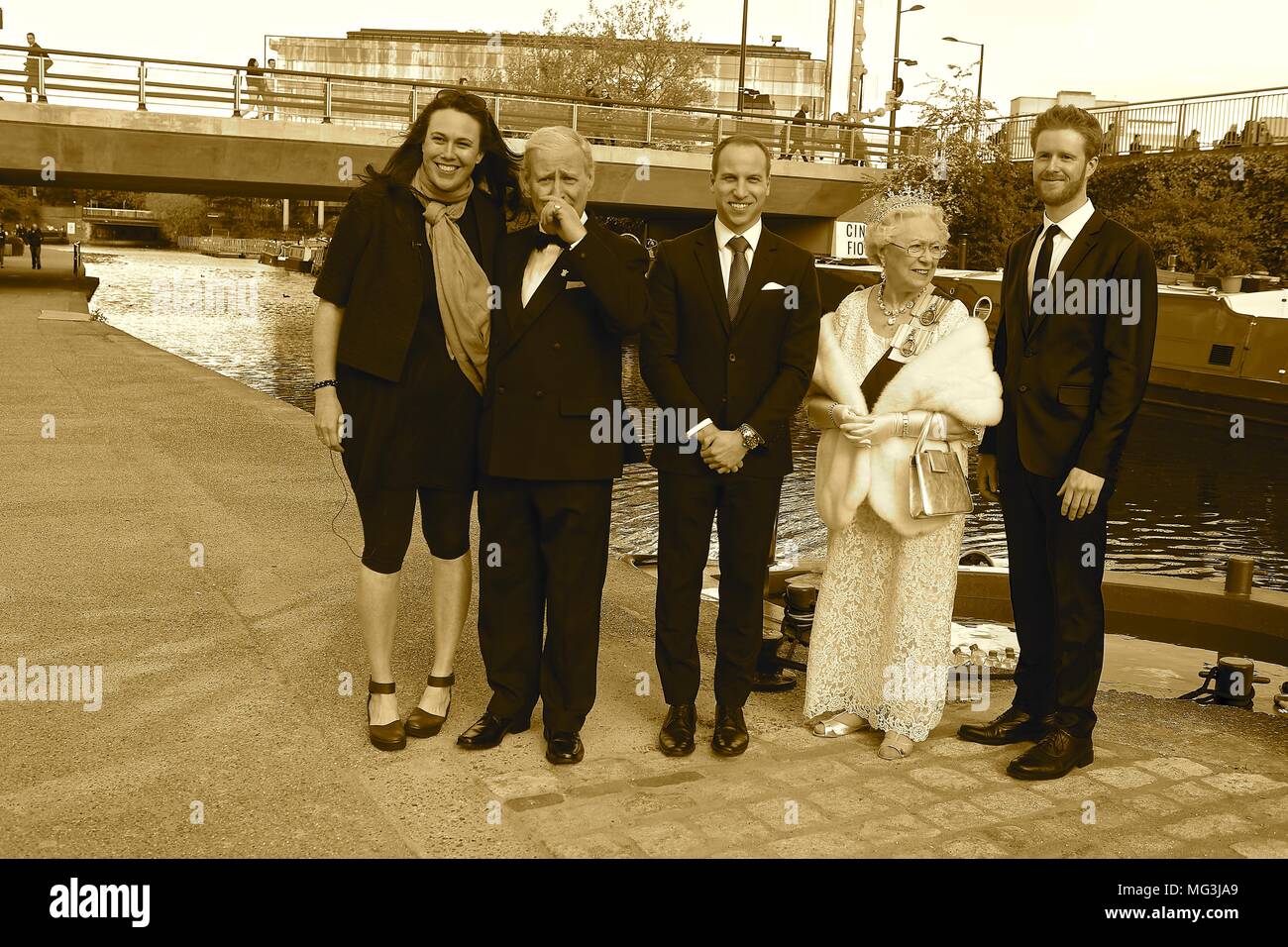 Bain à remous avec Royal assimilés célébrant le prince Harry's stag n 26 avril 2018 Banque D'Images