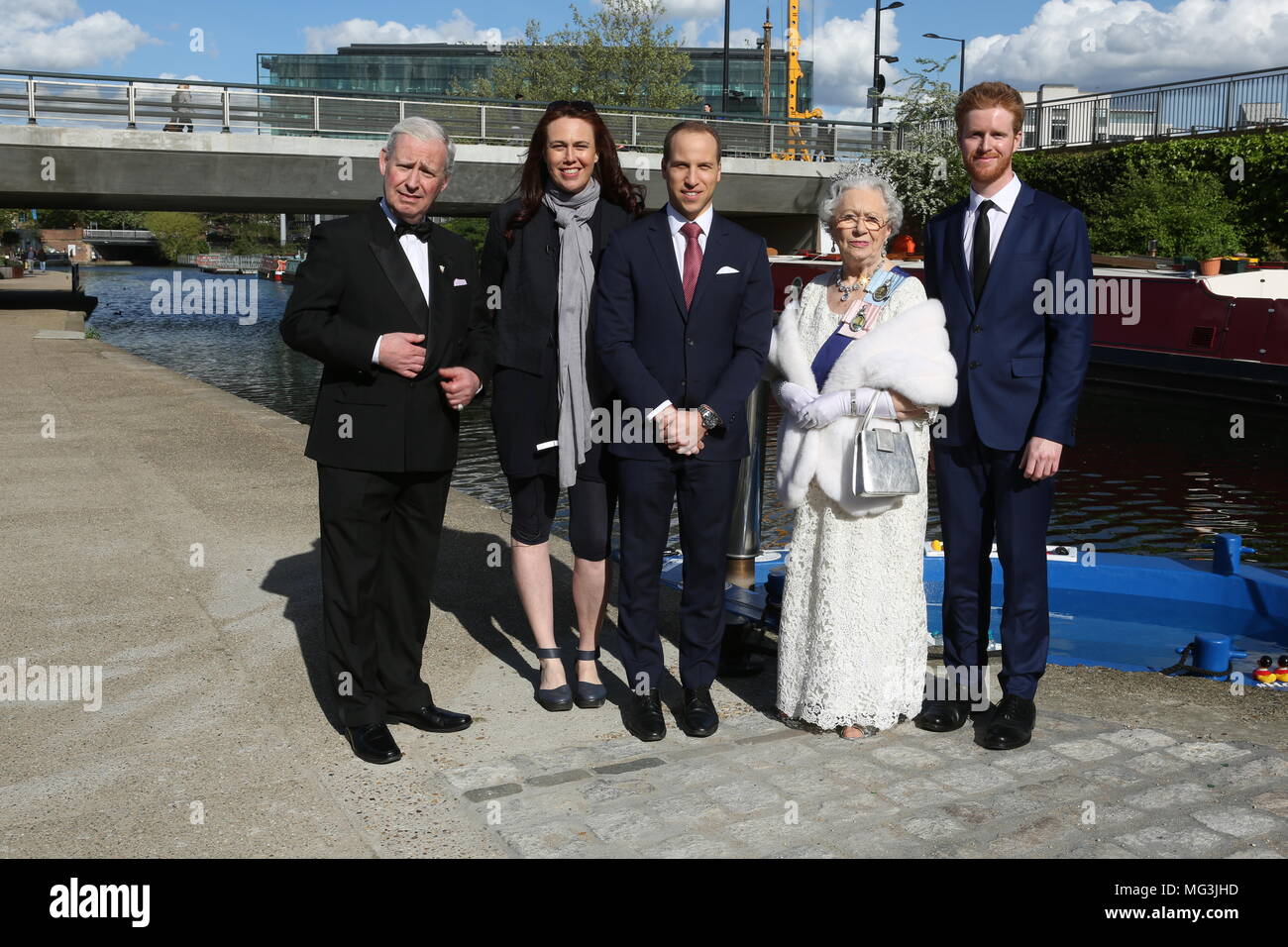 Bain à remous avec Royal assimilés célébrant le prince Harry's stag n 26 avril 2018 Banque D'Images
