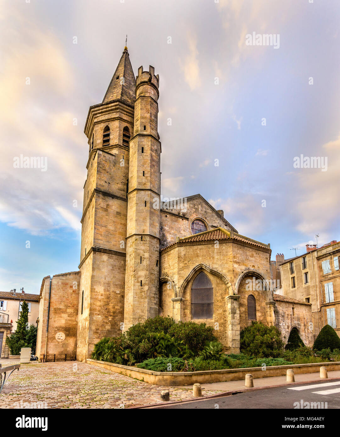 L'église de la madeleine de Béziers - France Banque D'Images