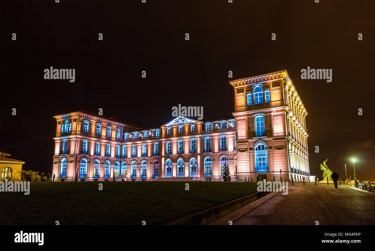 Palais du Pharo à Marseille par nuit - France Banque D'Images