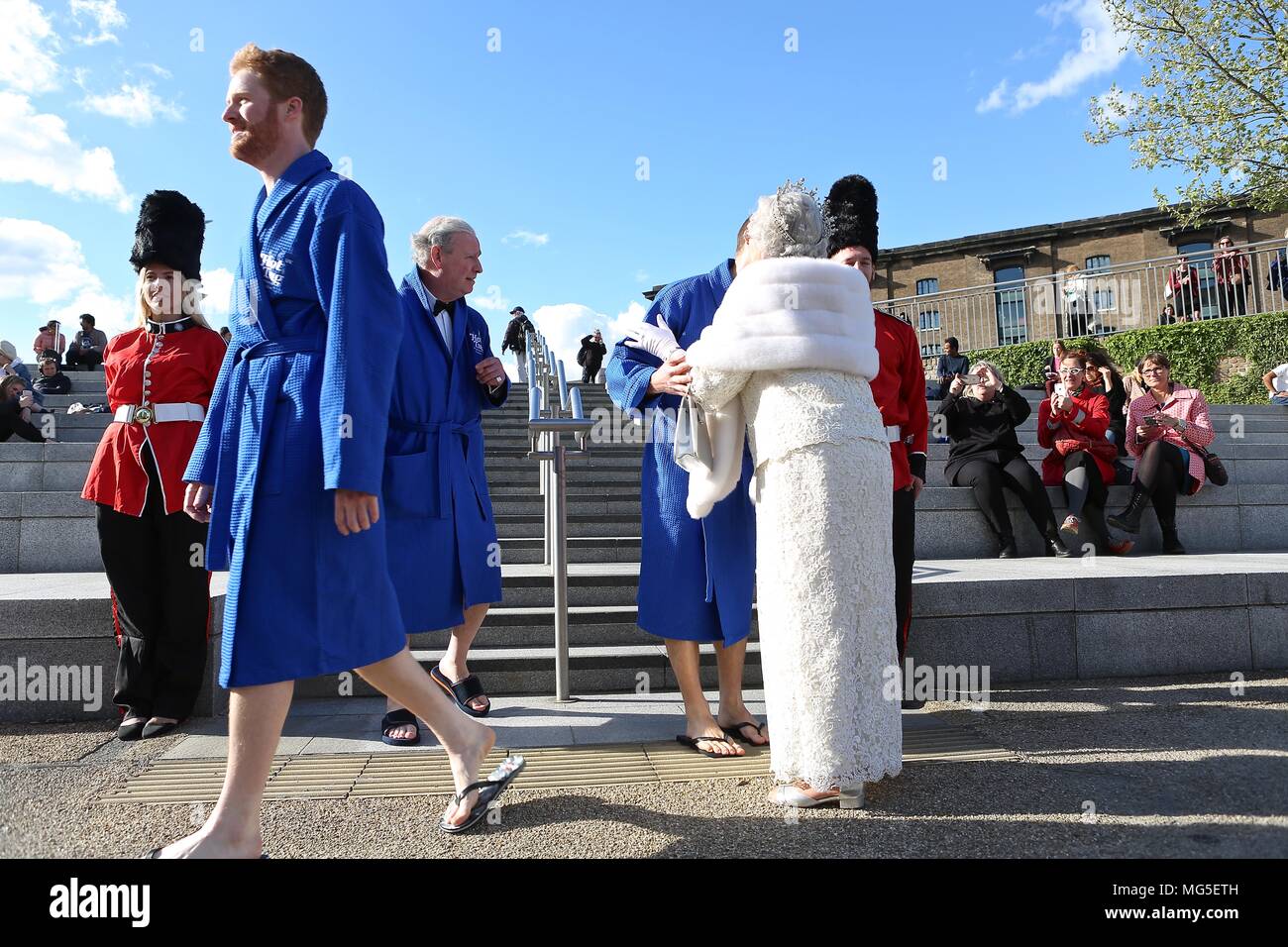 Bain à remous avec Royal assimilés célébrant le prince Harry's stag n 26 avril 2018 Banque D'Images