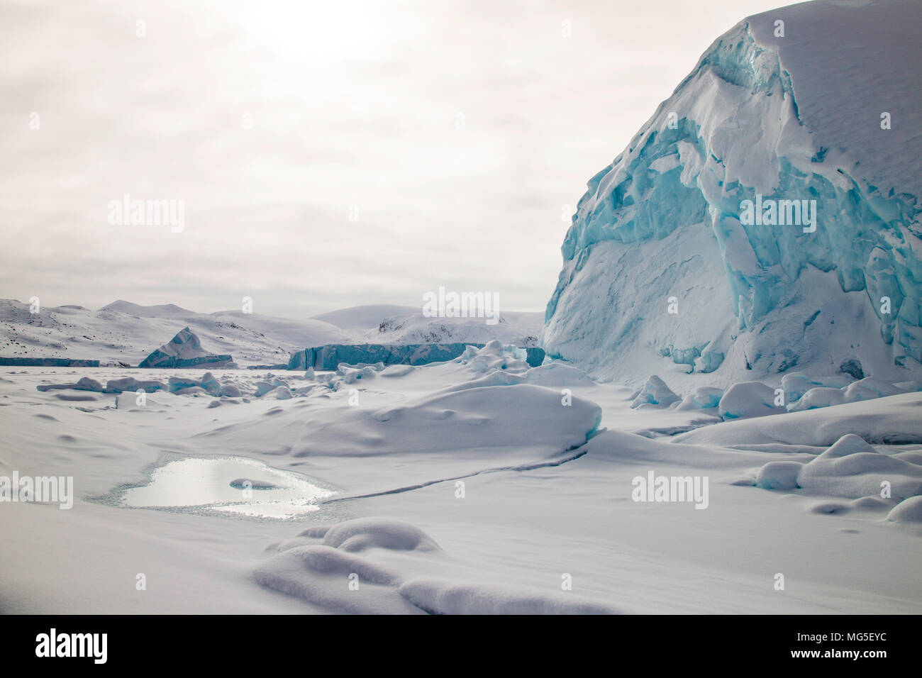 Les icebergs gelée dans les fjords de l'île de Baffin, Nunavut, Canada Banque D'Images