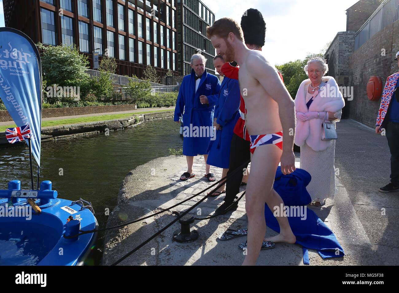 Bain à remous avec Royal assimilés célébrant le prince Harry's stag n 26 avril 2018 Banque D'Images