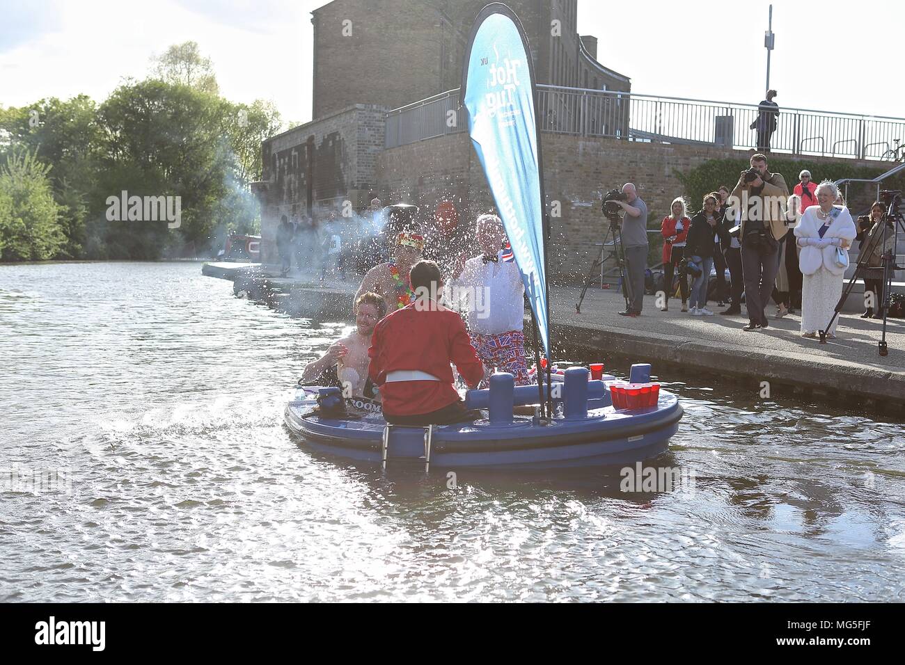 Bain à remous avec Royal assimilés célébrant le prince Harry's stag n 26 avril 2018 Banque D'Images