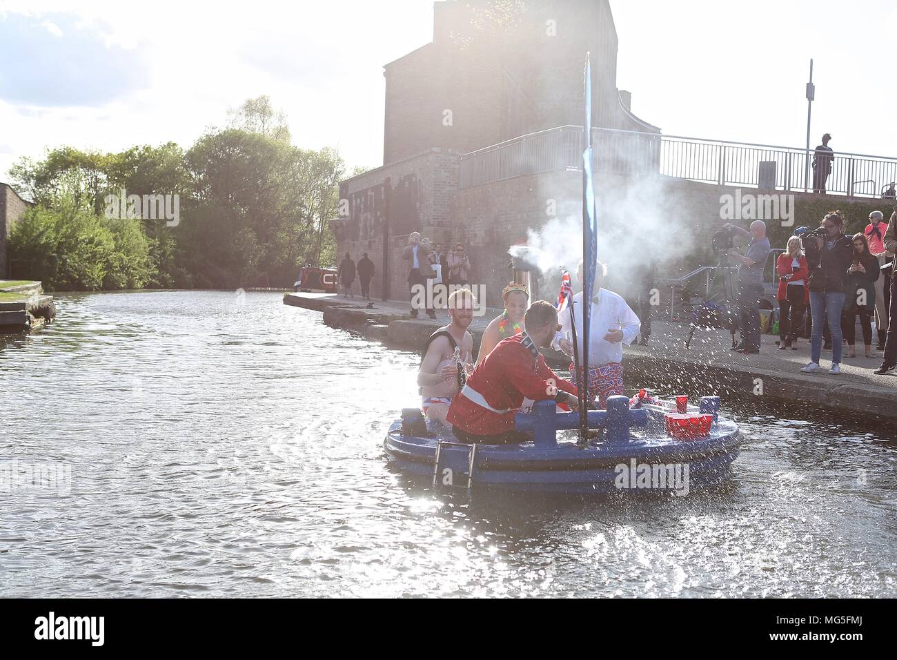 Bain à remous avec Royal assimilés célébrant le prince Harry's stag n 26 avril 2018 Banque D'Images