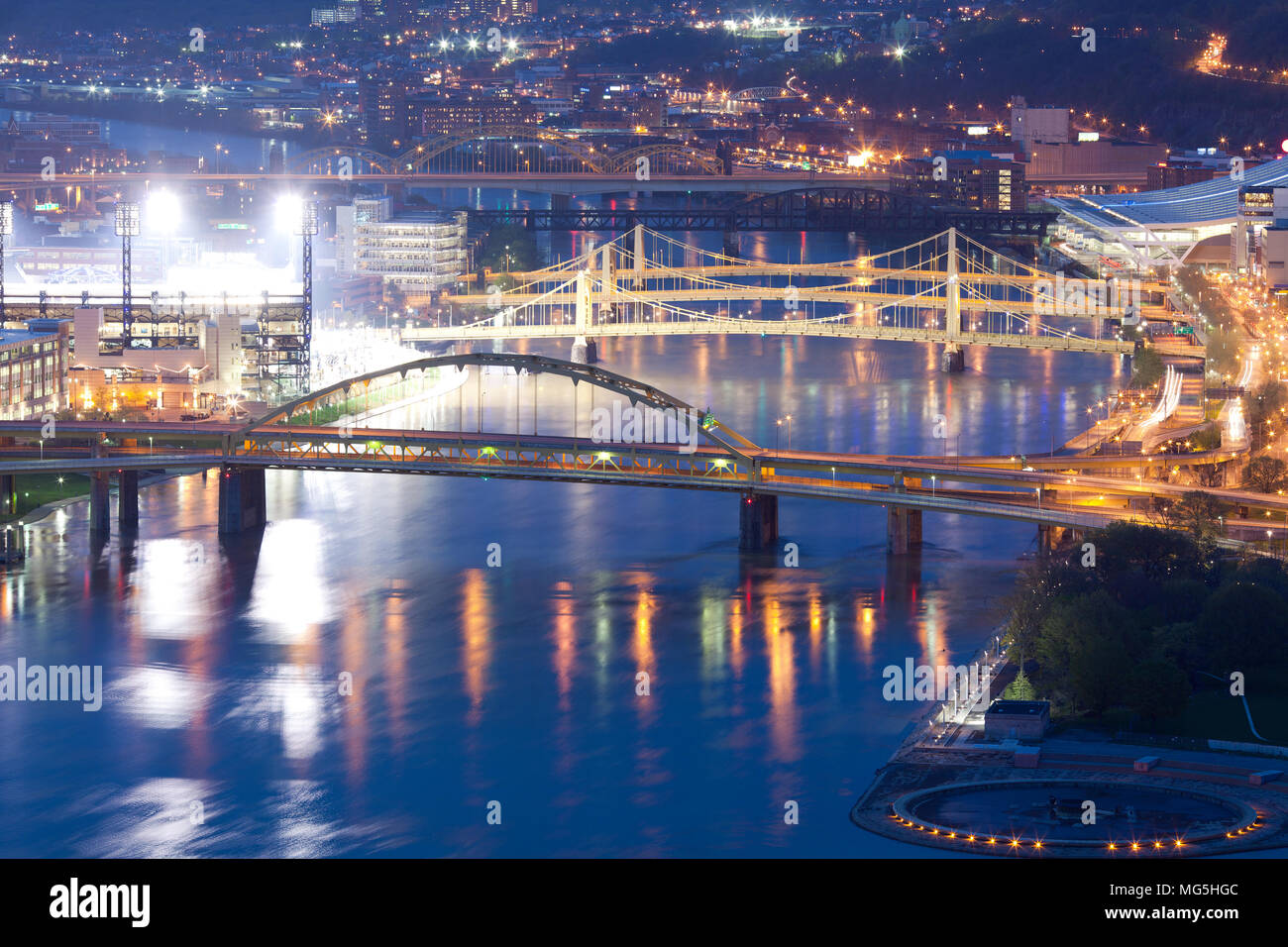 Ponts sur la rivière Allegheny, Pittsburgh, Pennsylvanie, USA Banque D'Images