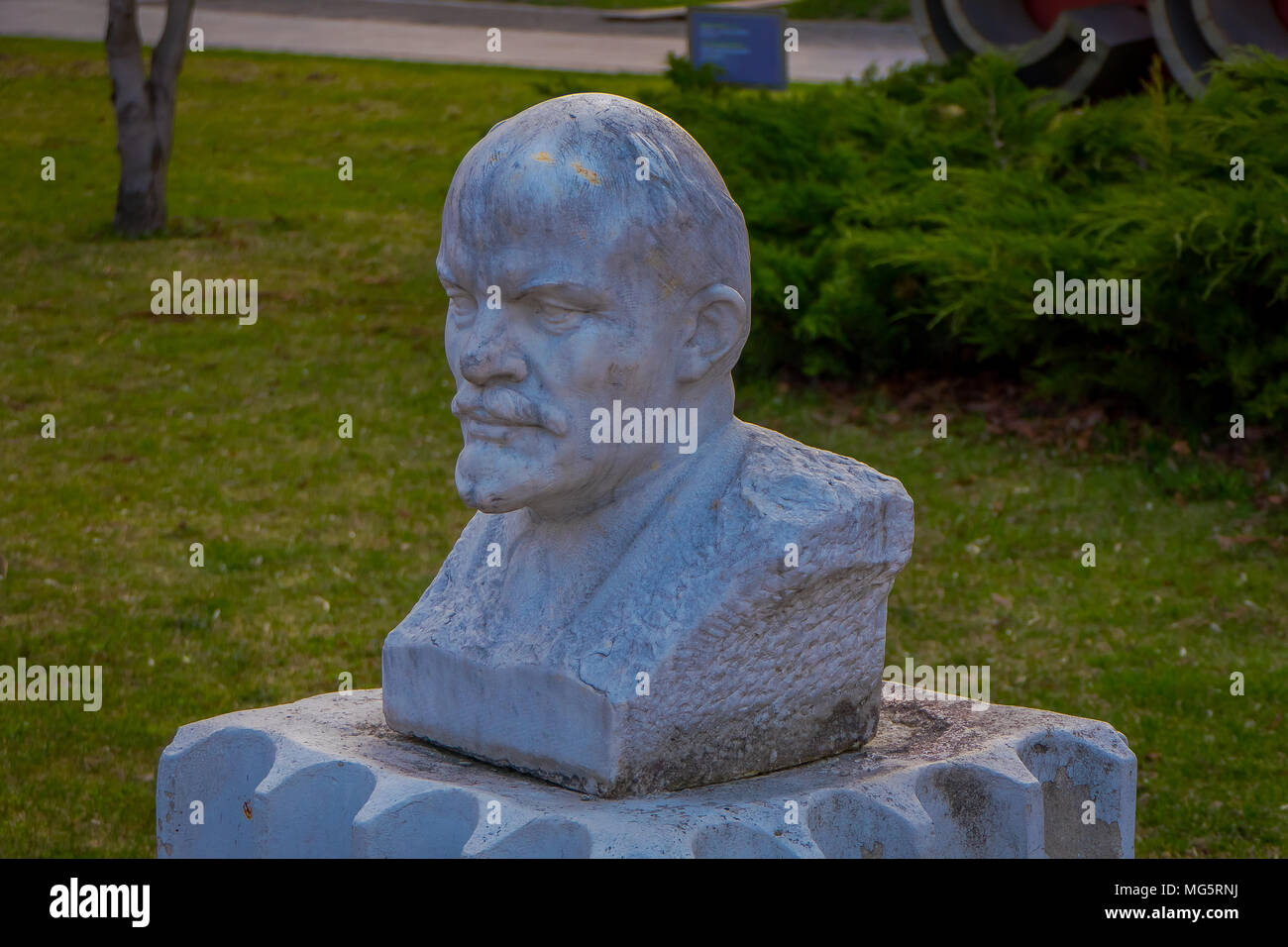 Moscou, Russie- avril, 24, 2018 : Avis de tête moderne sculptures dans fallen Monument Park également connu sous le nom Parc Muzeon des Arts avec des reliques de l'Union soviétique URSS Banque D'Images