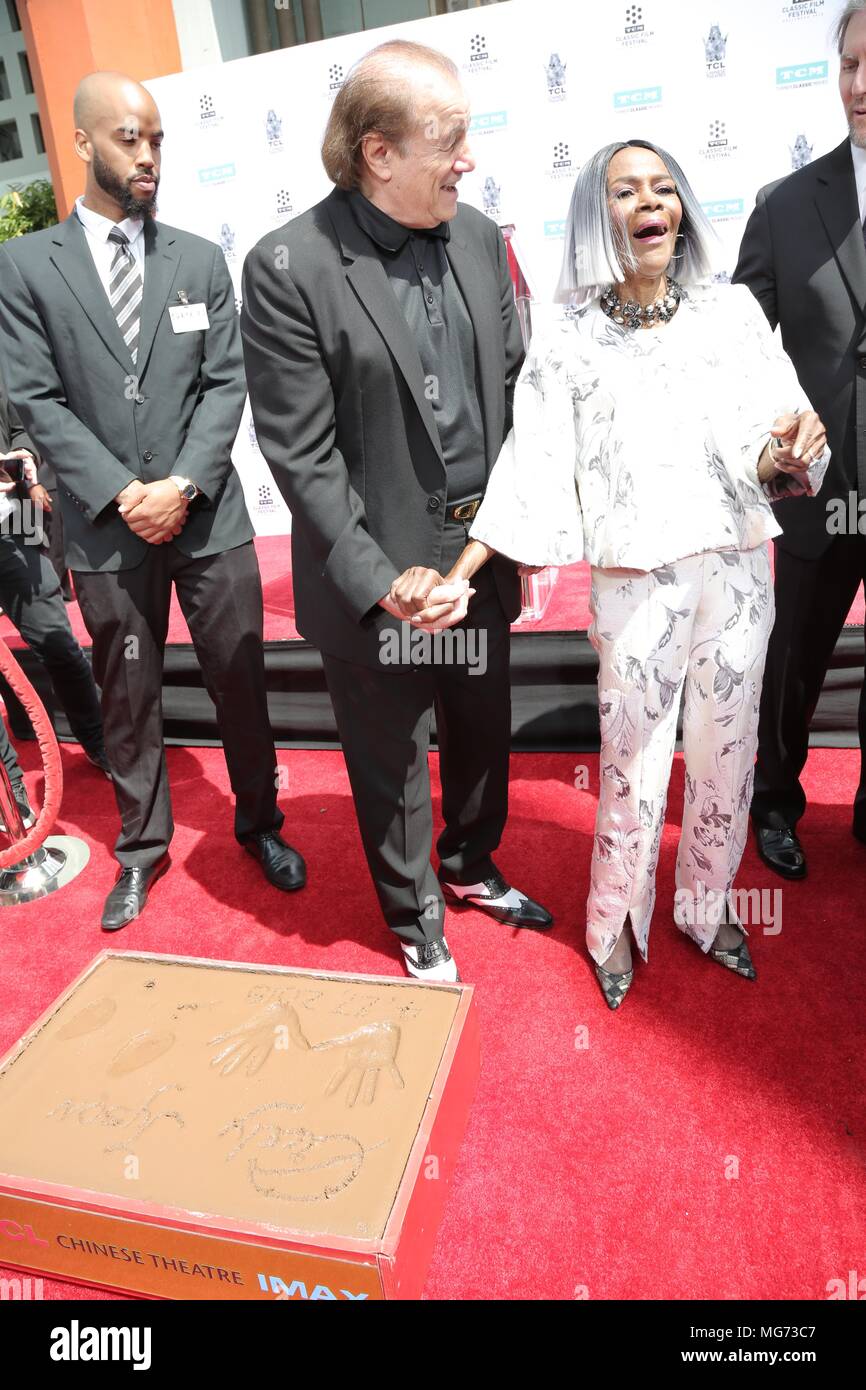 Hollywood, Californie, 27 avril 2018. Cicely Tyson. Cérémonie en l'honneur de l'empreinte de main et Cicely Tyson au cours de la 2018 TCM Classic Film Festival qui a eu lieu au Théâtre chinois de Grauman. Crédit photo : PMA/AdMedia Crédit : PMA/AdMedia/ZUMA/Alamy Fil Live News Banque D'Images