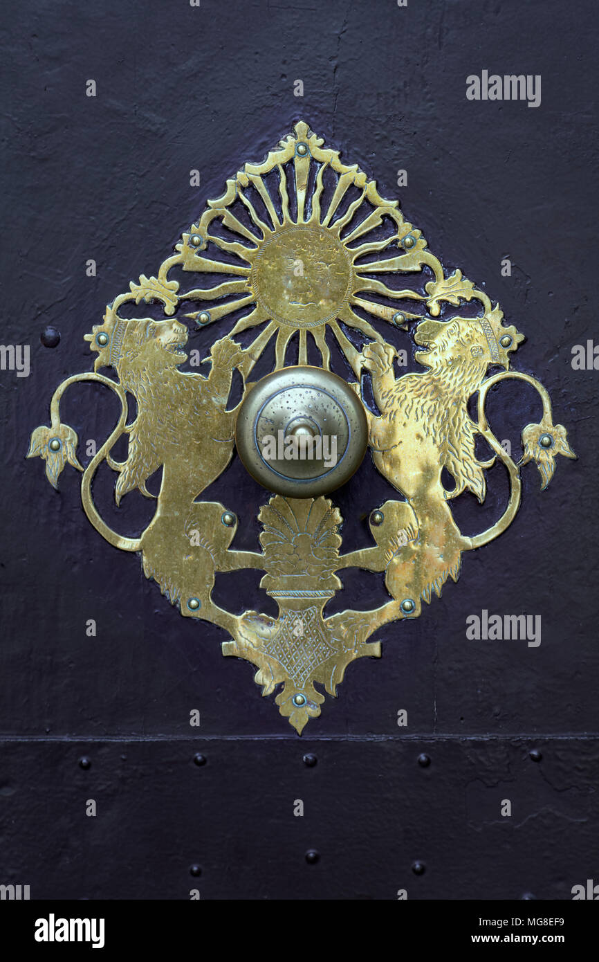 Deux lions avec Sun, église Saint Barthélémy, église paroissiale catholique romaine, Plaza de sa Constitució, Sóller, Serra de Tramuntana Banque D'Images