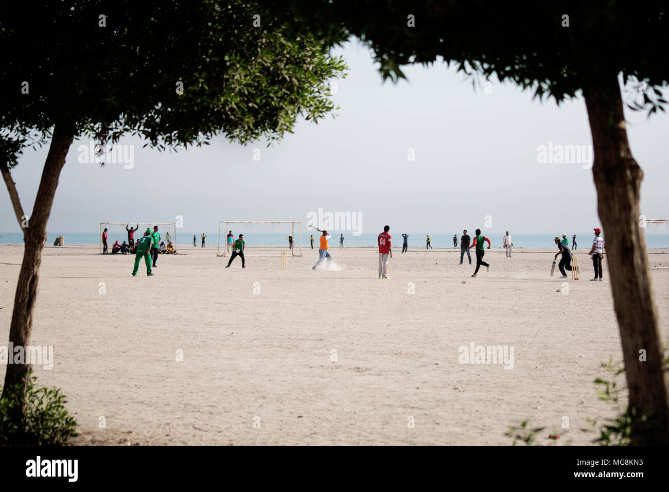 Beach cricket sur le week-end Banque D'Images