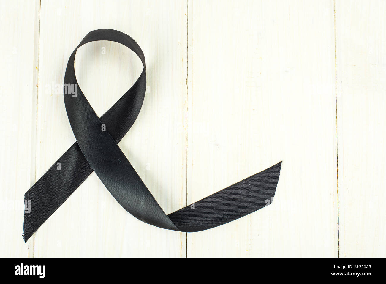 Ruban noir-symbole de la lutte contre le mélanome et le cancer de la peau.  Studio Photo Photo Stock - Alamy