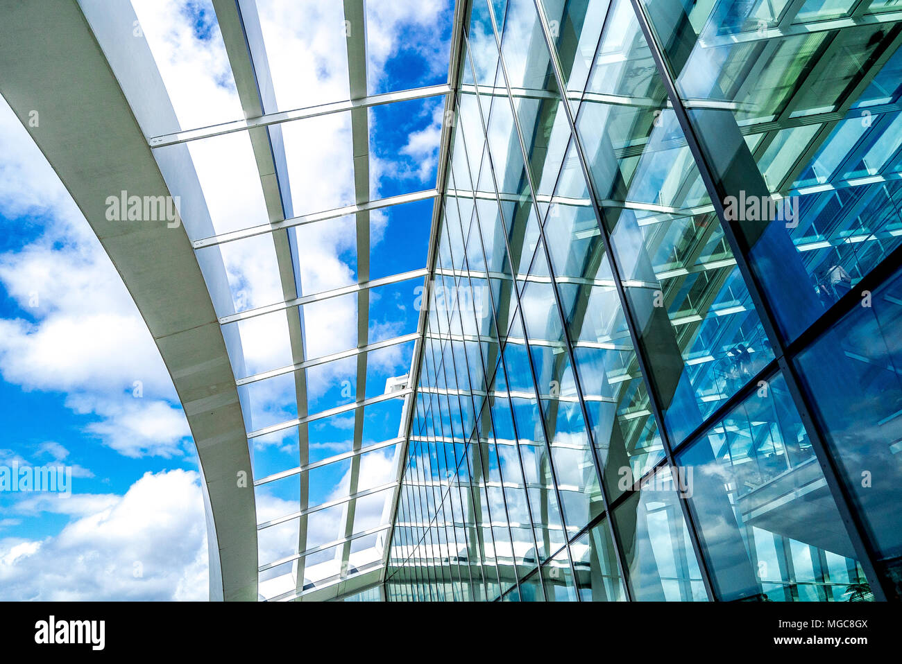 La belle et rare bâtiment à 20 Fenchurch Street à Londres a été surnommé le talkie-walkie. L'Angleterre Banque D'Images
