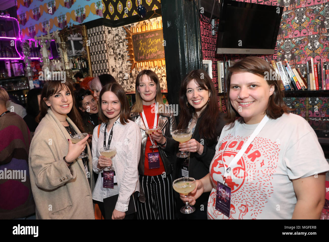 Brighton, UK, 26 avril 2018. Les femmes dans la musique de danse soirée de lancement collectif dans le cadre de la conférence de musique de Brighton en 2018. 26 avril 2018. Le Royaume-Uni est avant tout la musique électronique revient pour sa 5e conférence année à Brighton Dome et divers lieux à travers la ville du 25 au 28 avril 2018. Native Instruments présente aux femmes dans la musique de danse événement de réseautage Collective en collaboration avec elle l'a dit, l'Initiative PRS Keychange & Les femmes produisent Musique & KOKORO GIN. Banque D'Images