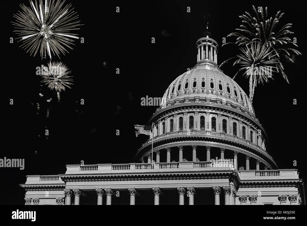 Célébrations du Jour de l'indépendance des États-Unis d'artifice au Capitole à Washington DC 4 Juillet, photo en noir et blanc Banque D'Images
