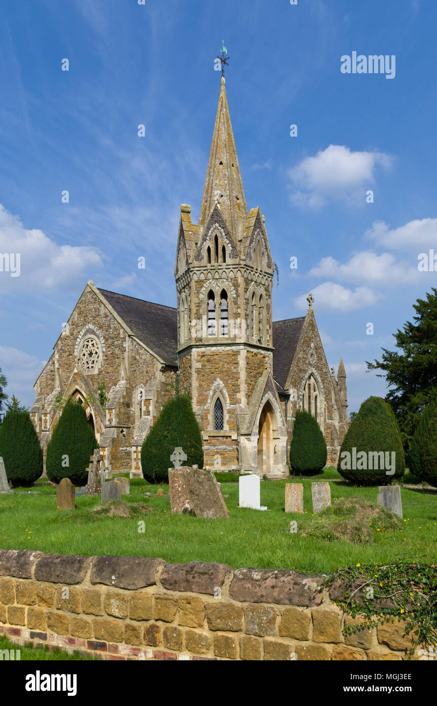 L'église paroissiale de St Jean le Baptiste, Shuckburgh, Warwickshire, Royaume-Uni ; entièrement reconstruit en 1860 bien que pensé à ce jour du 13e siècle. Banque D'Images