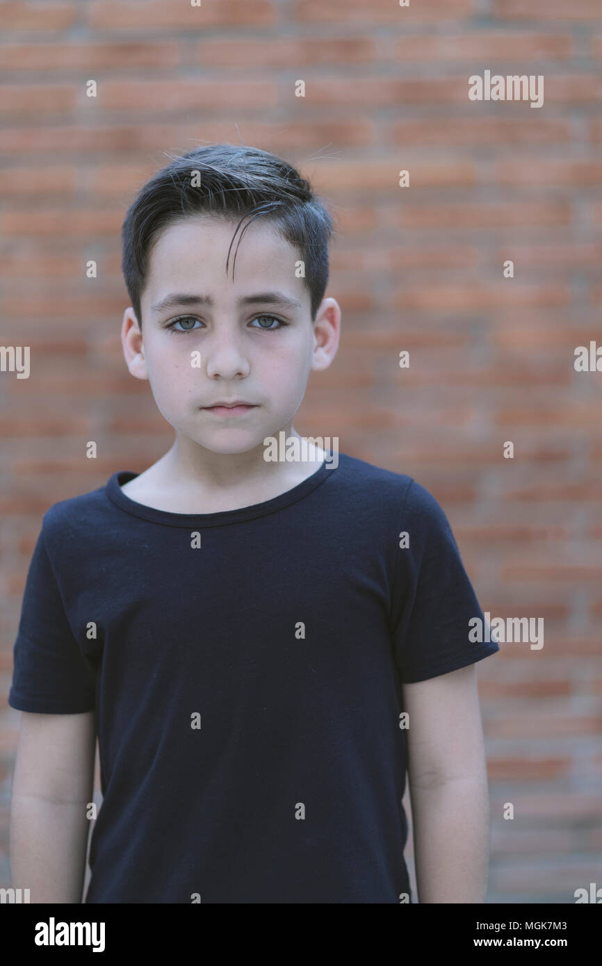Garcon Avec De Beaux Yeux Verts Photo Stock Alamy