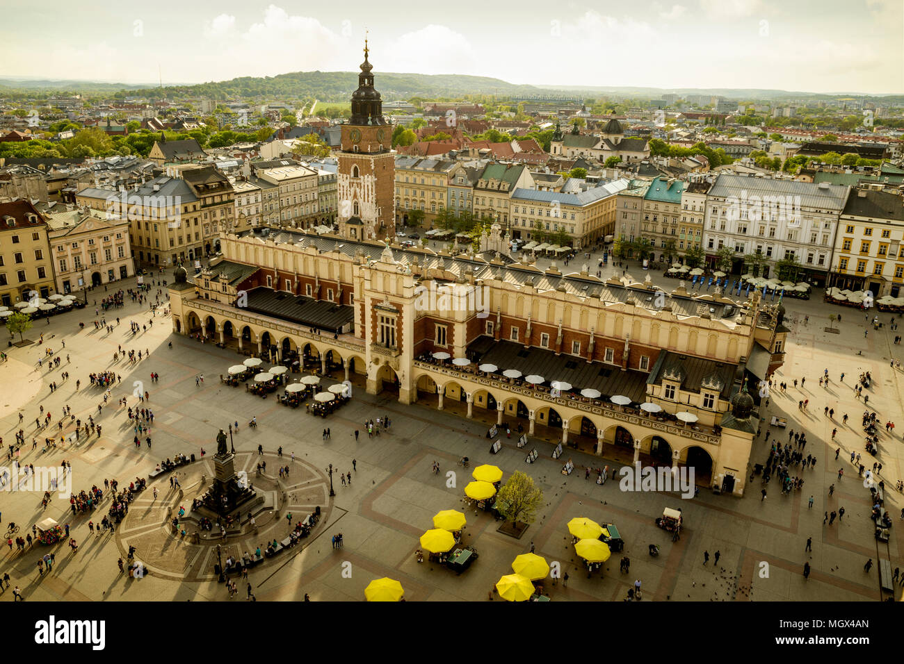 Panorama de la place du marché principale de Cracovie, Pologne Banque D'Images