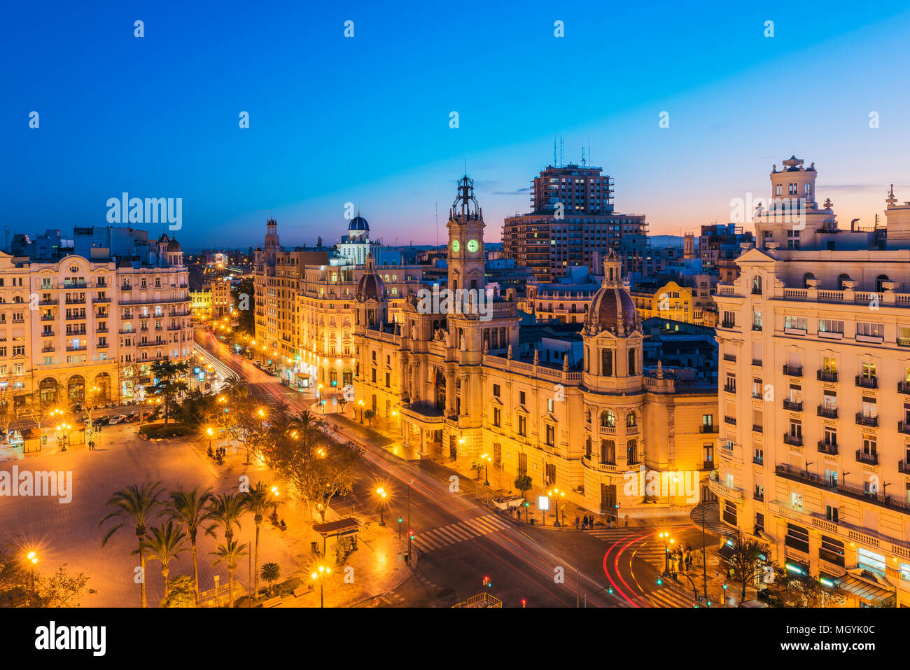 Hôtel de ville de Valence Espagne au crépuscule Banque D'Images