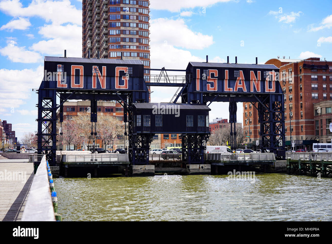 Une vue générale de la ville de Long Island à New York, aux États-Unis. À partir d'une série de photos de voyage aux États-Unis. Date de la photo : Jeudi, une Banque D'Images
