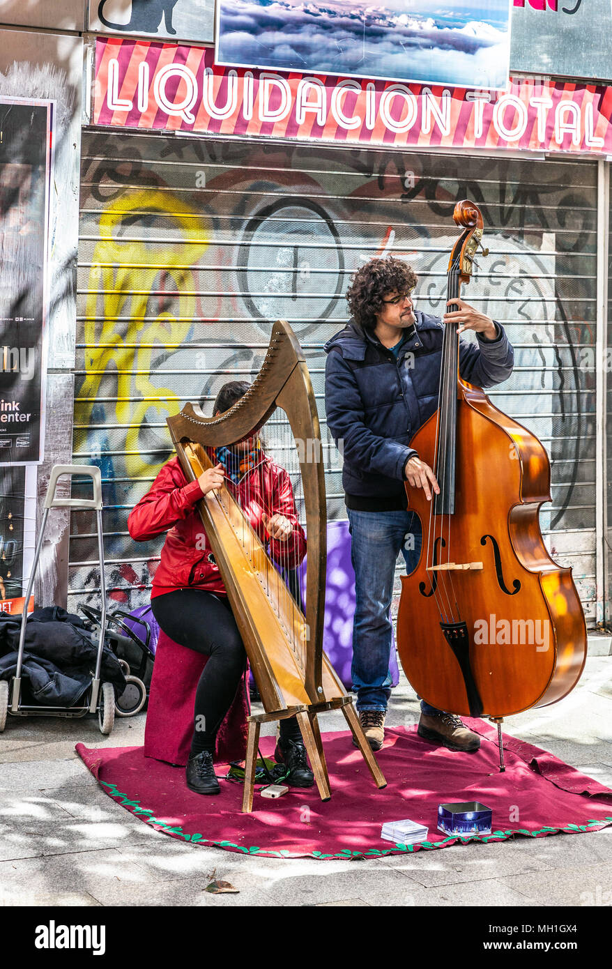 Les musiciens de la musique, la Calle de Fuencarral, Madrid, Espagne. Banque D'Images