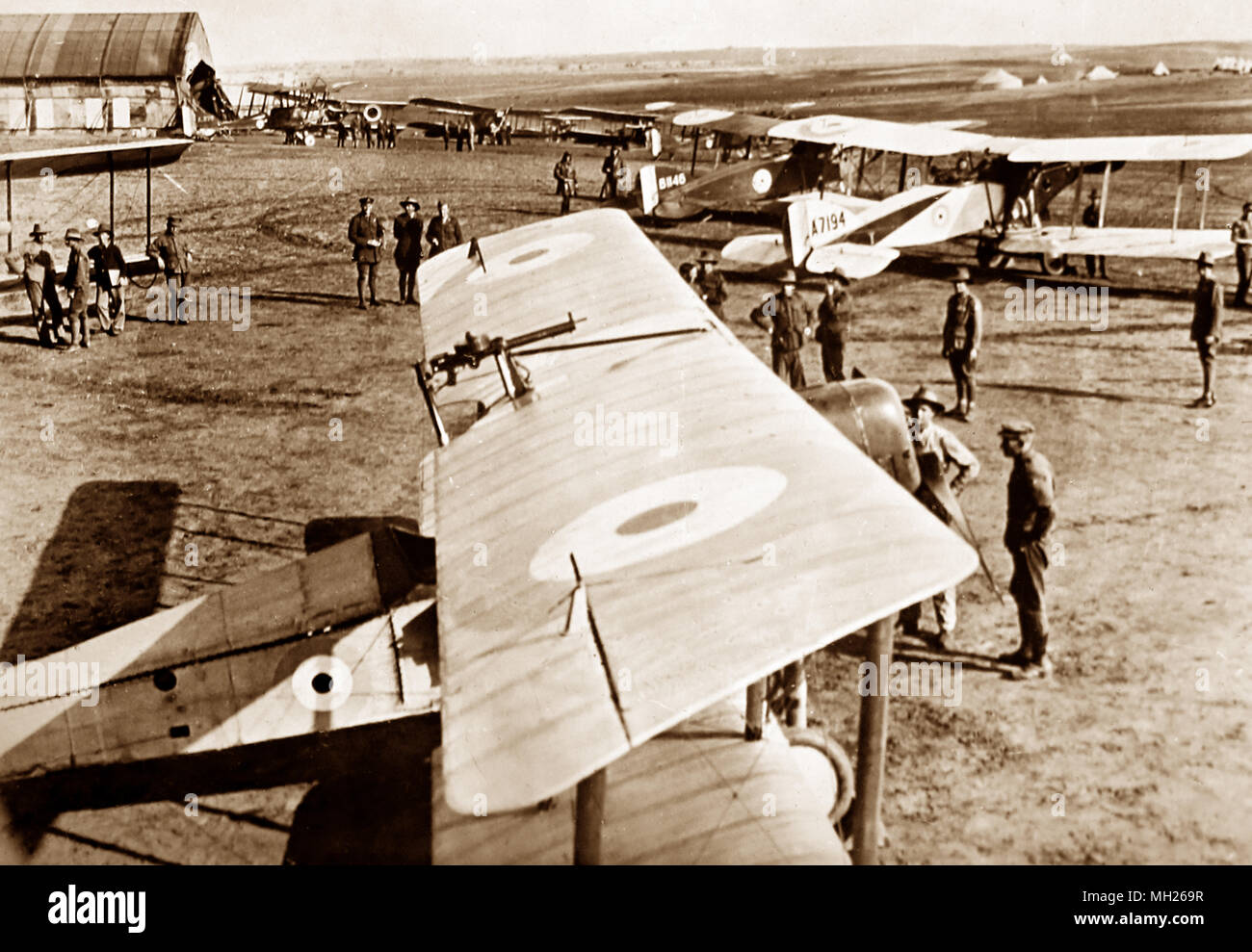L'aérodrome britannique quelque part en Europe durant la Première Guerre mondiale Banque D'Images