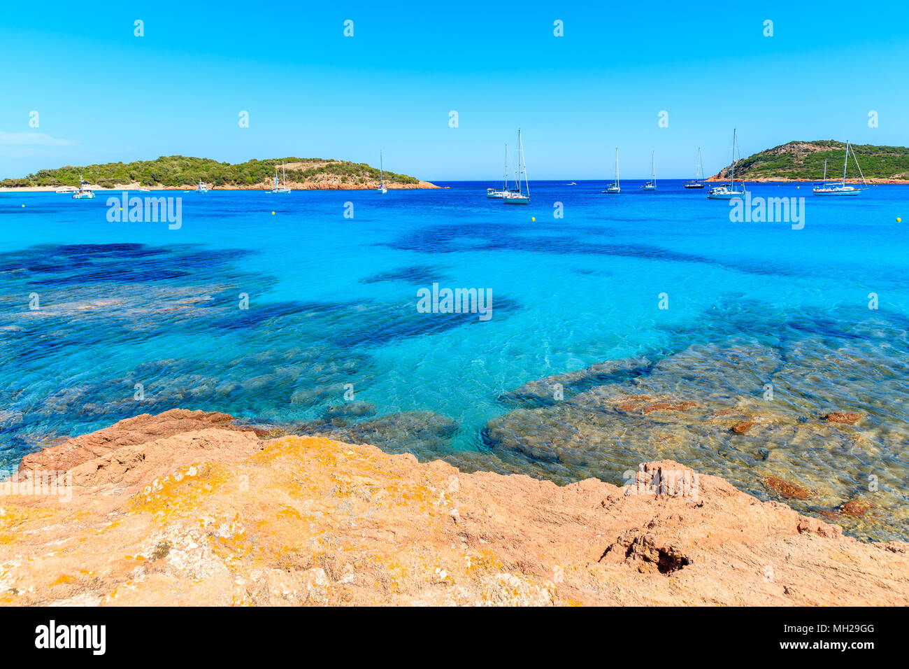 Belle Vue Mer Côte Près De La Plage De Santa Giulia Corse