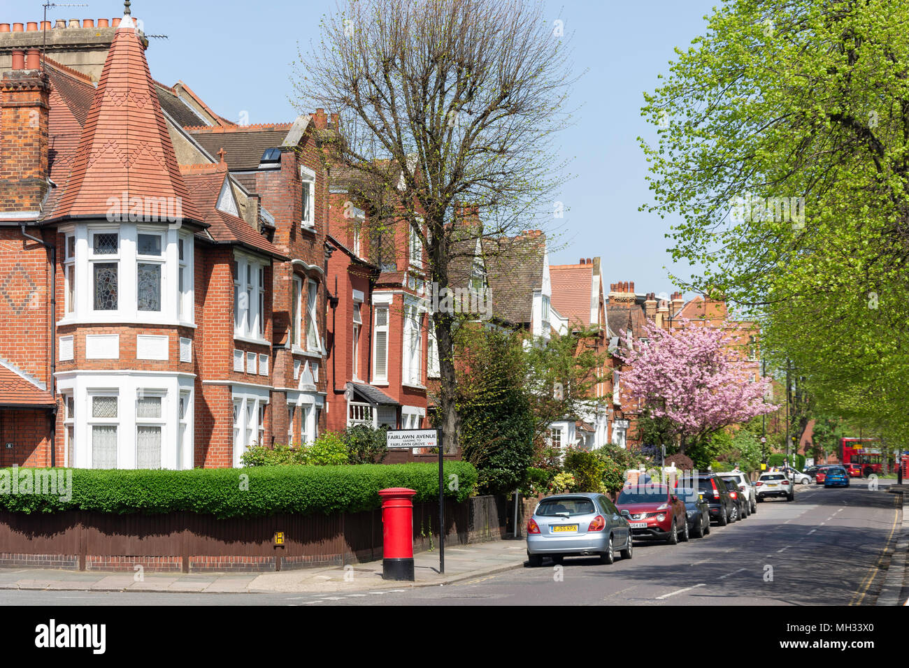 Maisons sur Acton Chiswick Lane, London, London, Greater London, Angleterre, Royaume-Uni Banque D'Images