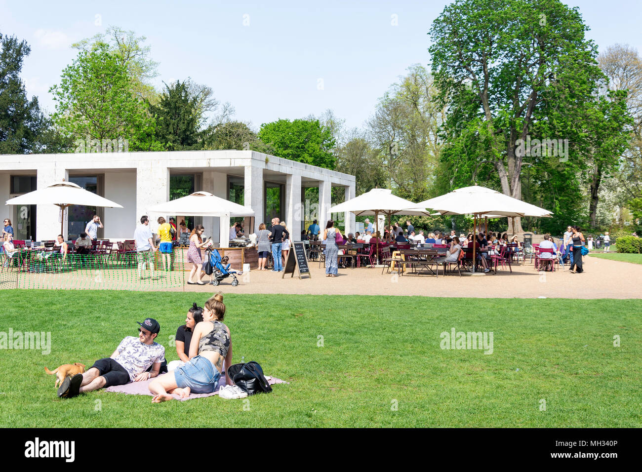 Chiswick House Cafe à Chiswick House gardens, Burlington Road, Ealing, London Borough of London, Greater London, Angleterre, Royaume-Uni Banque D'Images
