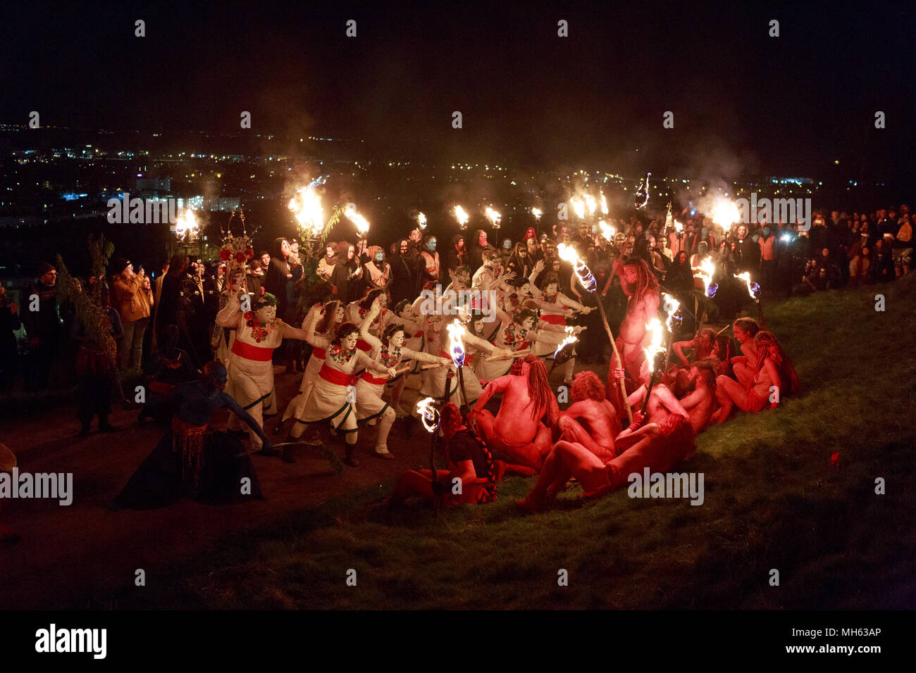 Edimbourg, Ecosse. UK. 30 avril 2018. Beltane 2018 afficher dans Calton Hill. Pako Mera/Alamy Live News Banque D'Images