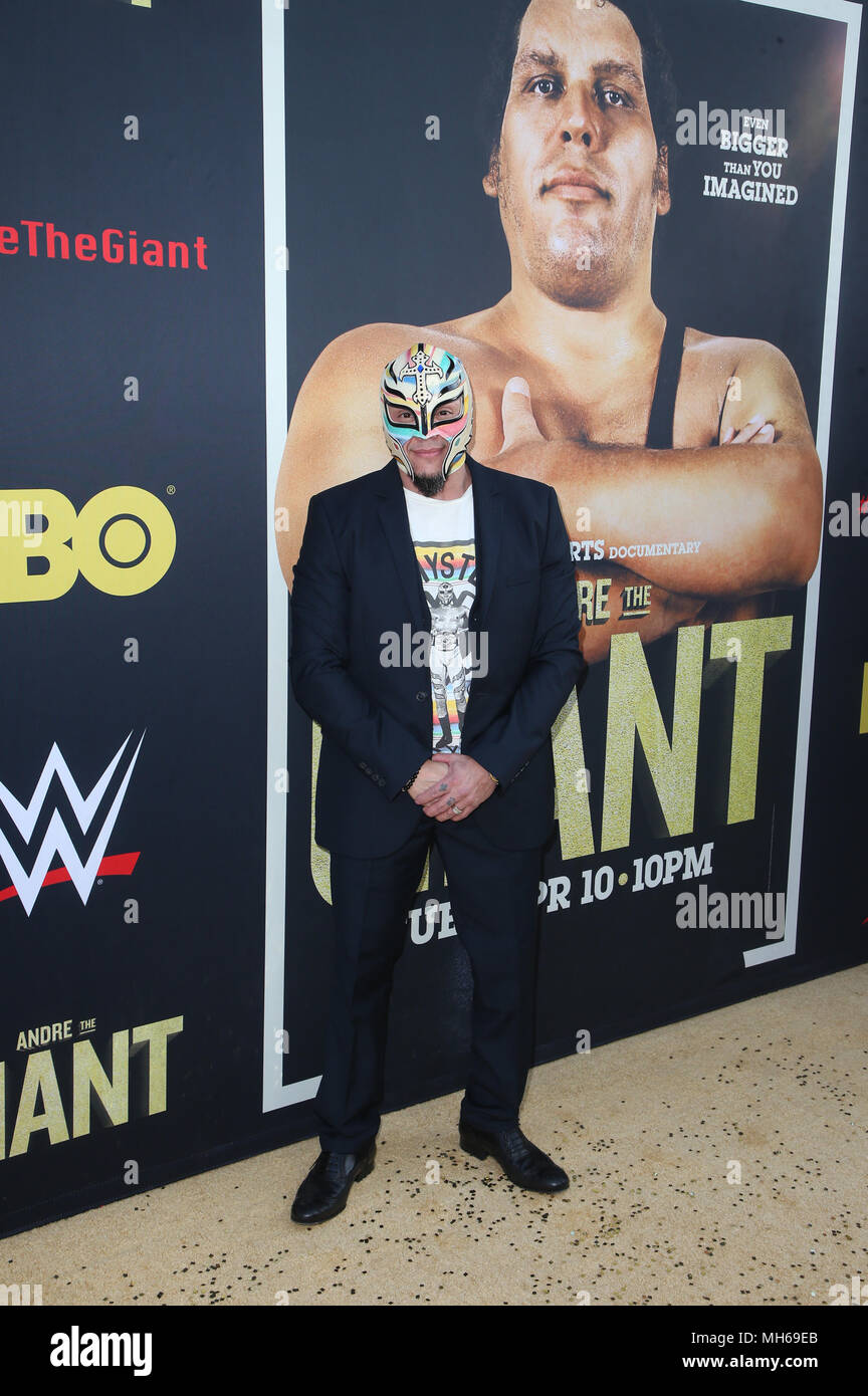 Los Angeles première de HBO's 'André le Géant' - Arrivées comprend : Rey Mysterio Où : Hollywood, California, United States Quand : 29 Mar 2018 Crédit : FayesVision/WENN.com Banque D'Images