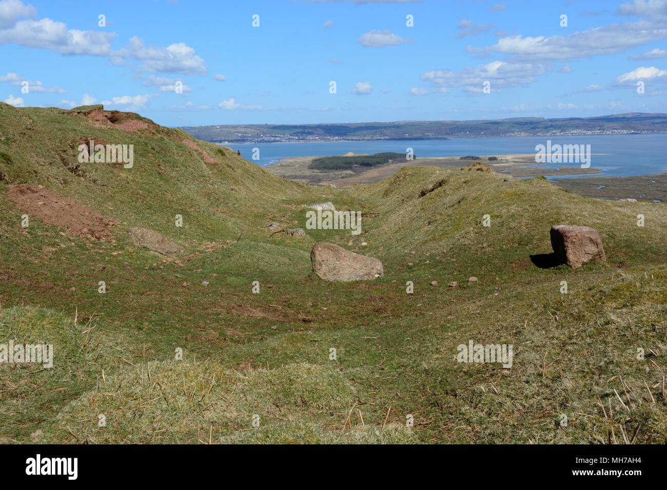Le Rempart Llanmadoc Hill Fort de l'âge du fer préhistoire Llanmadoc Llanmadoc Hill Down Gower Swansea Pays de Galles Cymru UK Banque D'Images