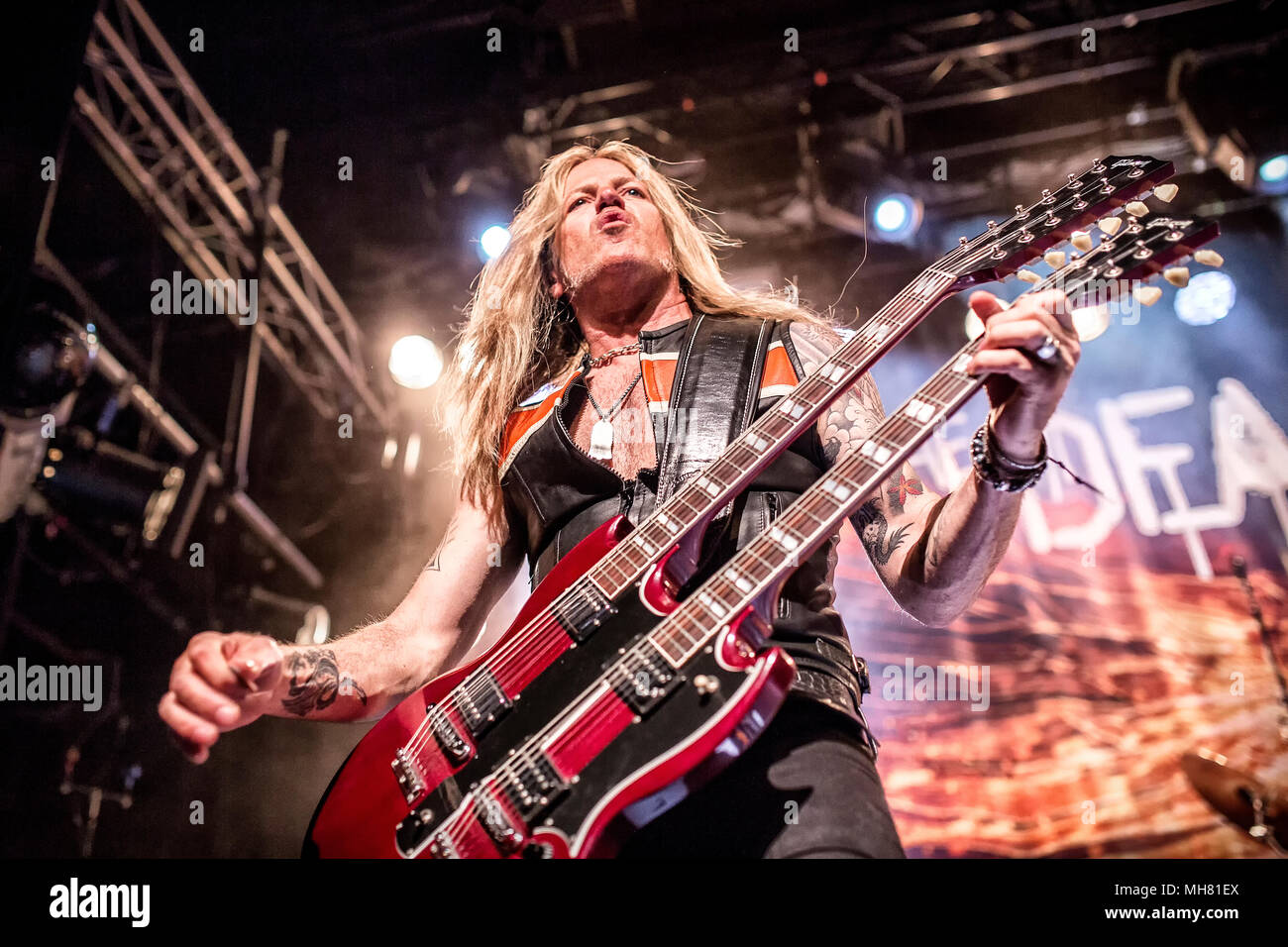 Norvège, Oslo - 21 avril, 2018. Le groupe de rock les morts Australian-American Daisies effectue un concert live au Parkteatret à Oslo. Ici guitariste Doug Aldrich est vu sur scène. (Photo crédit : Gonzales Photo - Terje Dokken). Banque D'Images