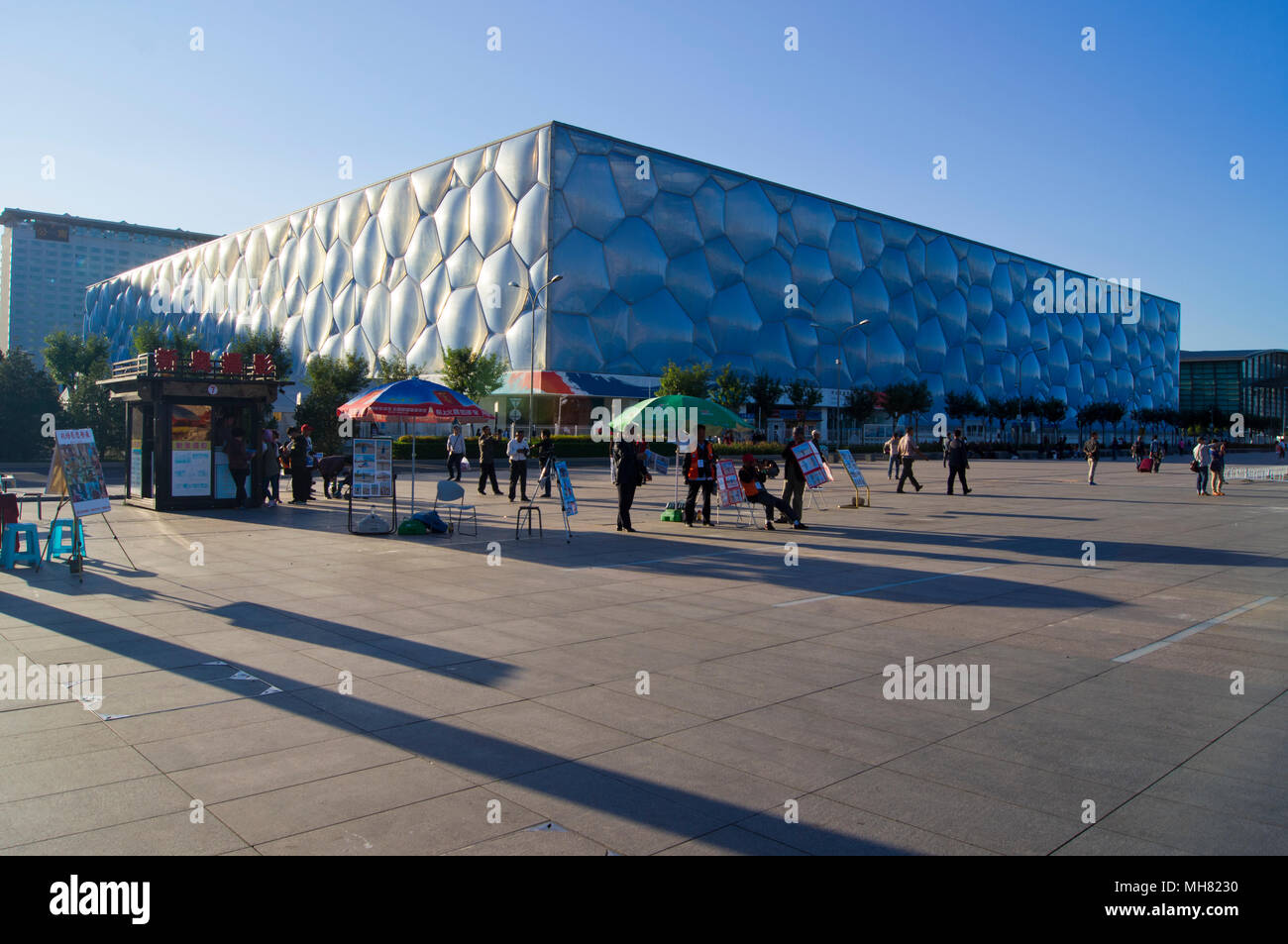 Le Centre national de natation de Pékin, appelé familièrement le Cube d'eau, dans le Parc olympique de Beijing, Chine, photographié au coucher du soleil. Banque D'Images
